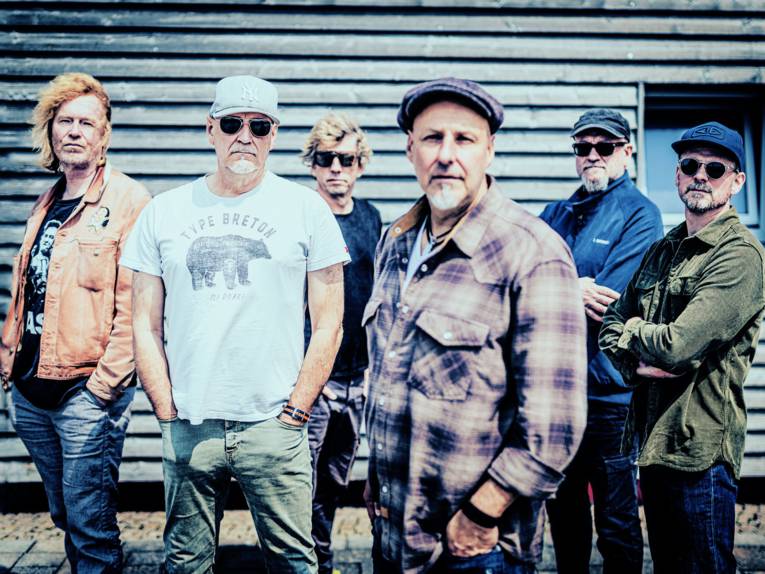 Die sechse Musiker der Band