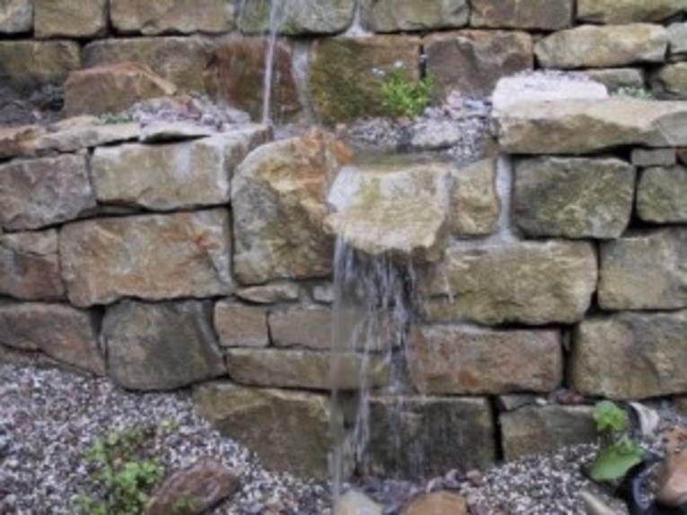 Querbeet - Garten- und Landschaftsbau_Steinmauer