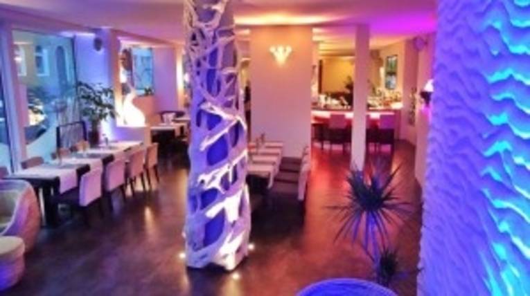 Kurt 16_Restaurant beleuchtet