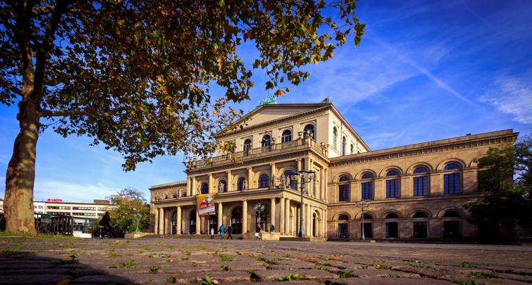 Staatsoper Hannover im Herbst