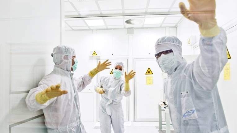 Die Existenz von Gravitationswellen ist inzwischen bewiesen, der direkte Nachweis der Raumzeitkräuselung steht jedoch noch aus. Oder anders gesagt: Den Klang des Universums hat bislang noch niemand gehört.