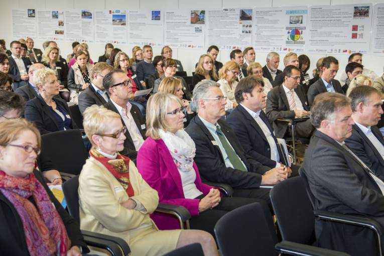 Fachkräfte finden – Fachkräfte binden - Ein Thema für viele KMU