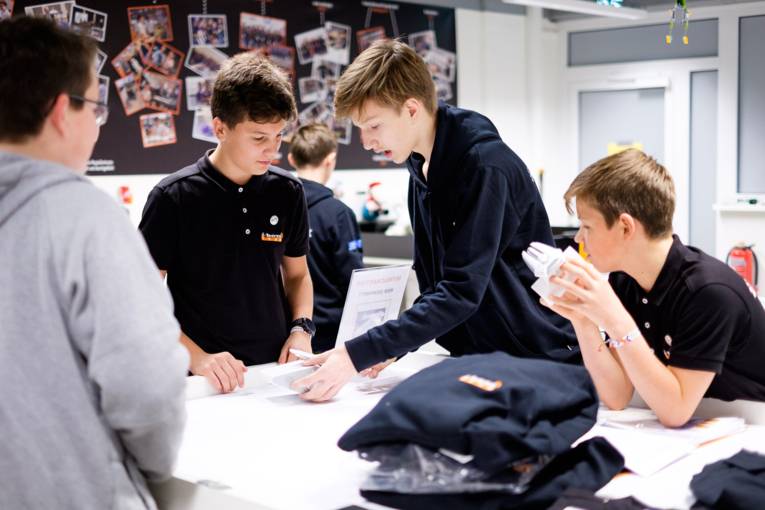 Roberta Schülerinnen und Schüler bei der Nacht, die Wissen schafft 2018