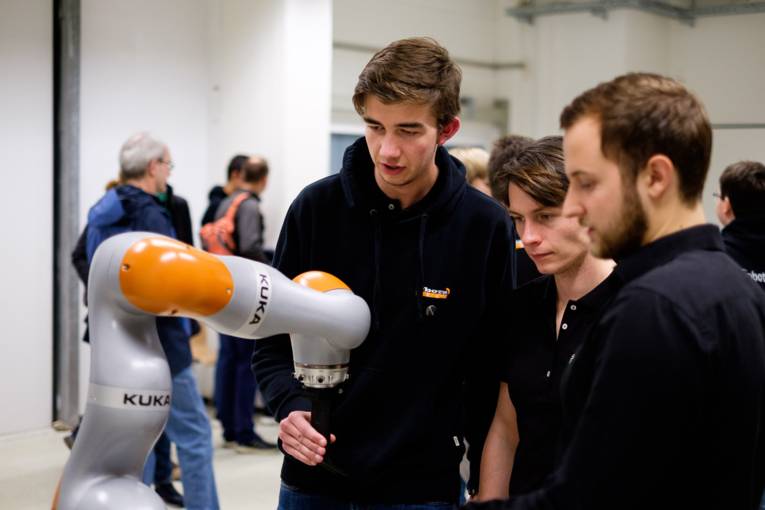 Roberta Schülerinnen und Schüler bei der Nacht, die Wissen schafft 2018