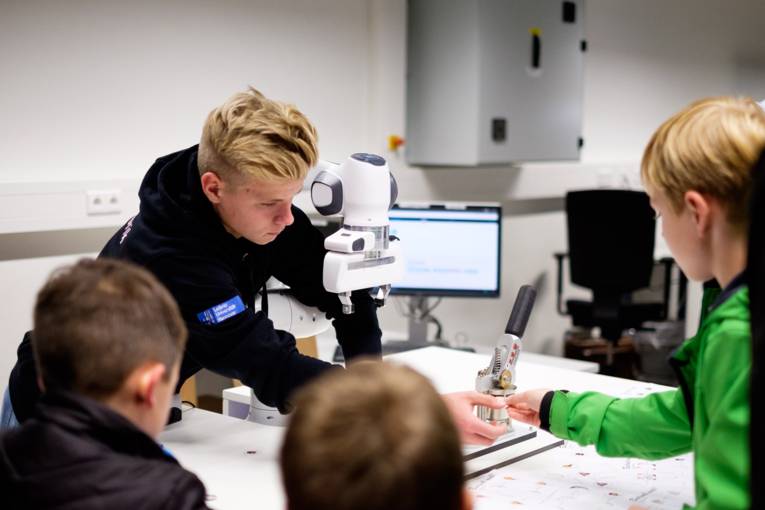 Roberta Schülerinnen und Schüler bei der Nacht, die Wissen schafft 2018
