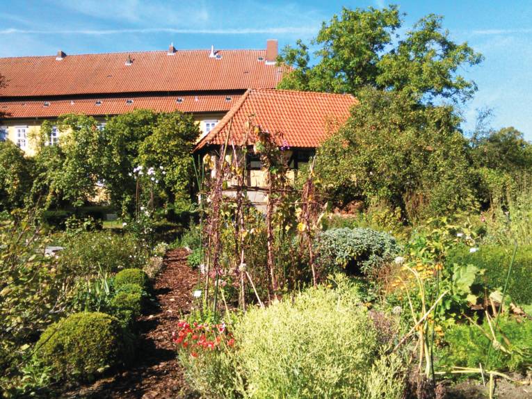 Klostergarten mit historischem Obstbestand