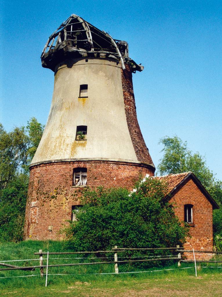 Holländerwindmühle ohne Flügel