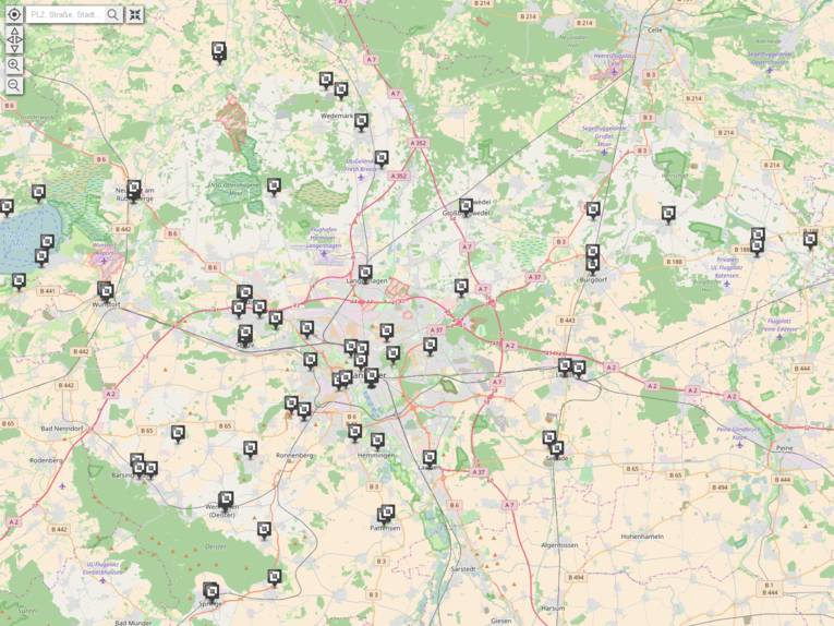 Karte mit Pins, die Pins markieren einen Veranstaltungsort der Region Hannover.