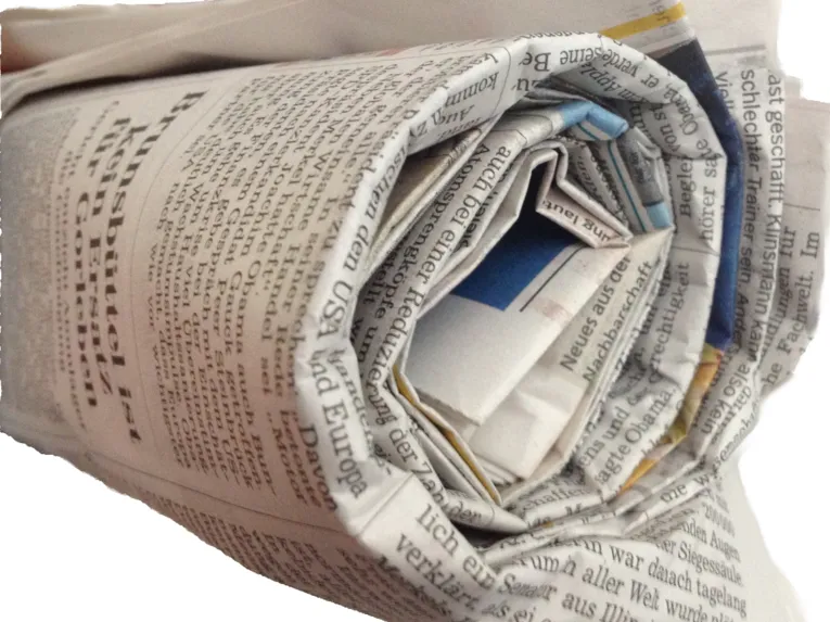 Aufgerollte Zeitung