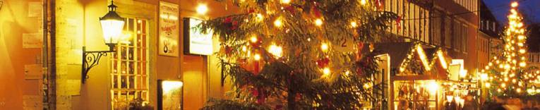 Weihnachtsdekoration am Ballhof