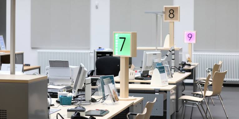 Blick auf Servicestationen im Bürgeramt Aegi