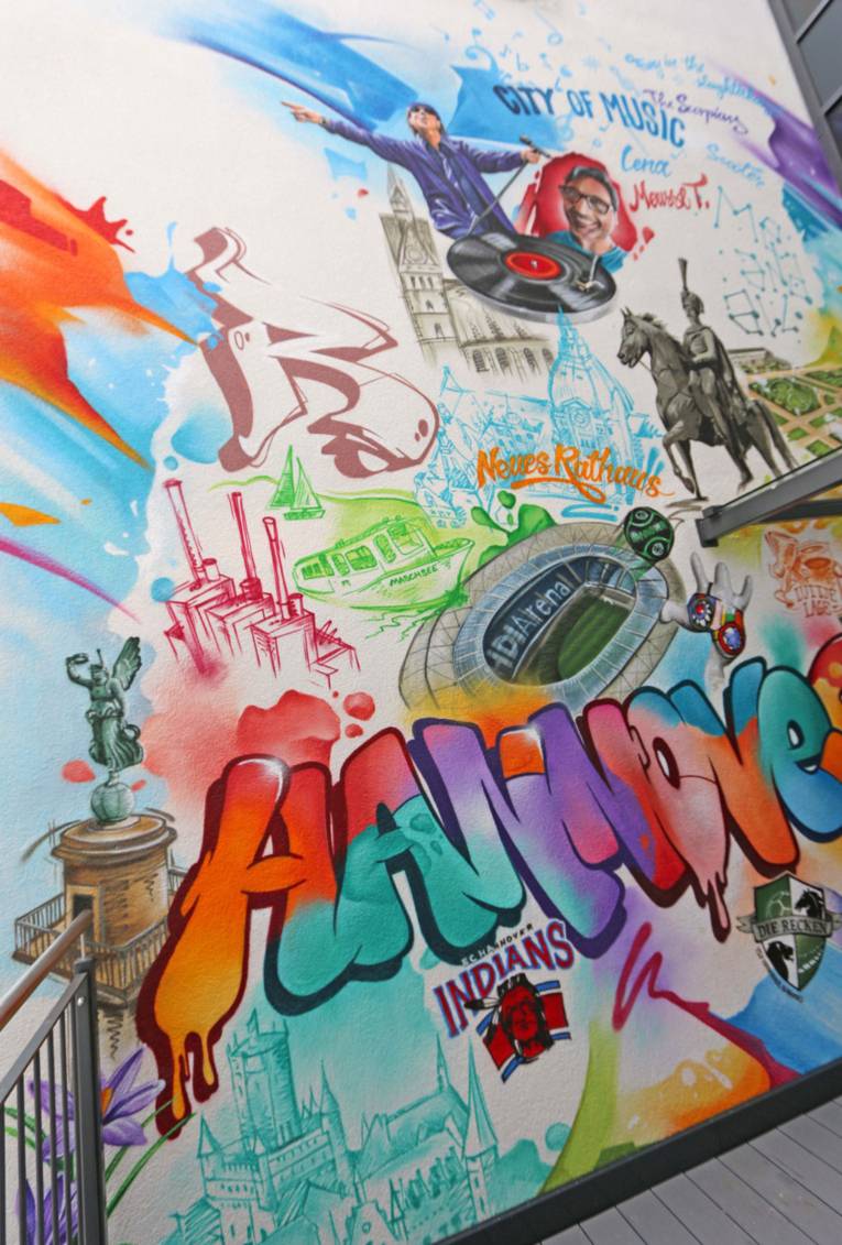 Graffiti am Aegidientorplatz - me and all hotel hannover