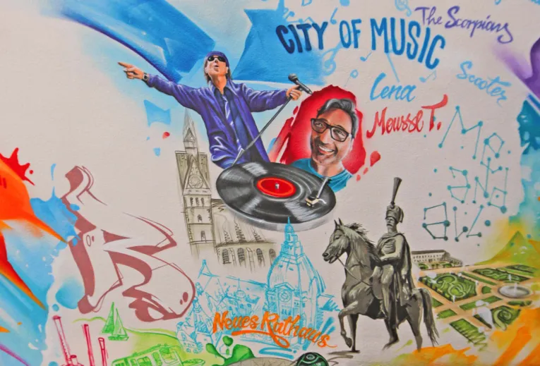 Graffiti am Aegidientorplatz - me and all hotel hannover