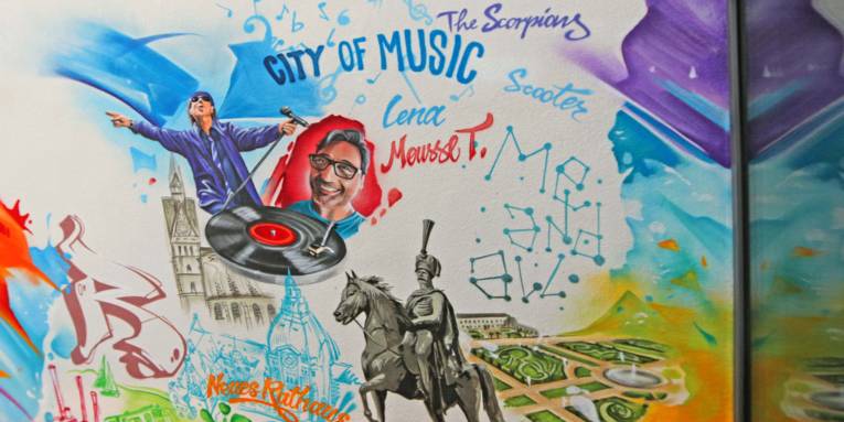 Graffiti am Aegidientorplatz - me and all hotel hannover 