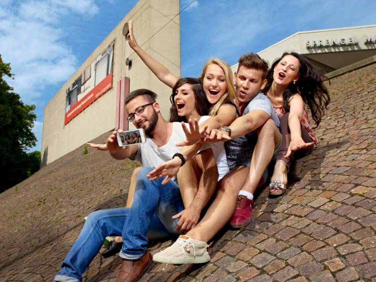 Menschen machen ein Selfie