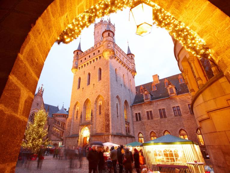 weihnachtskulisse auf Schloss Mareinburg
