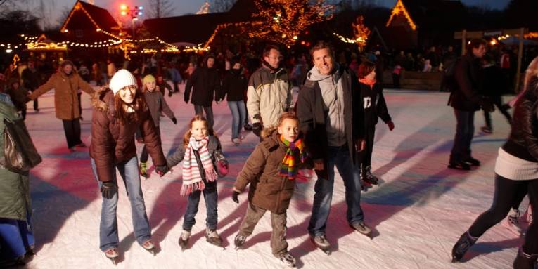 Eislaufen im Winter-Wunderland