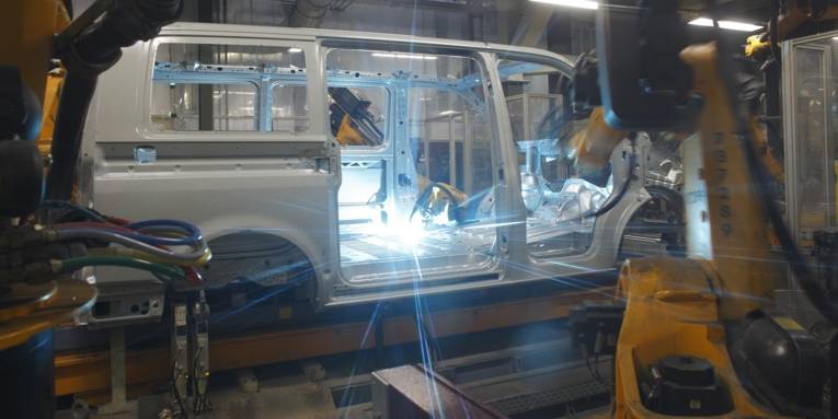 Karosseriebau im VW-Werk Stöcken