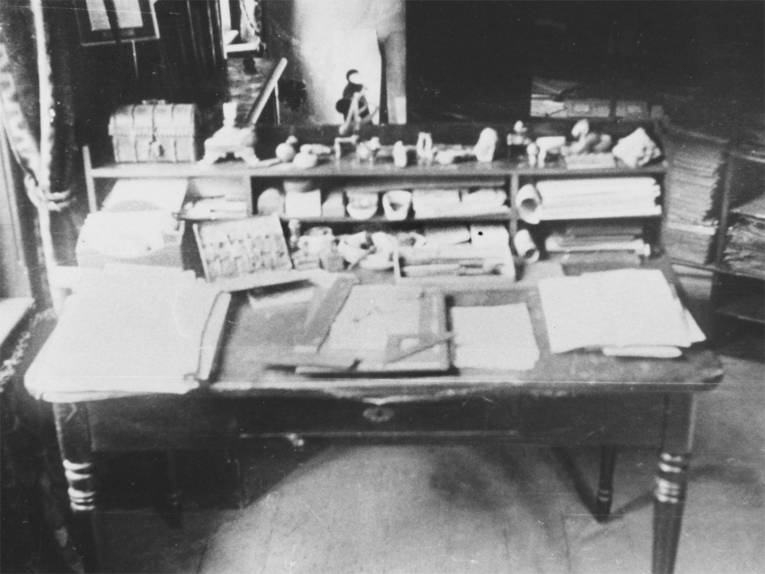 Der Schreibtisch von Conrad Wilhelm Hase aus dem Jahr 1902.