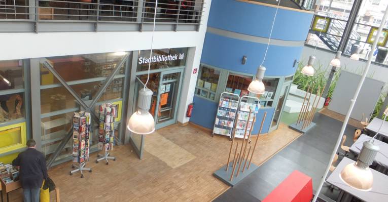Panoramaansicht Eingangsbereich Stadtbibliothek Vahrenwald
