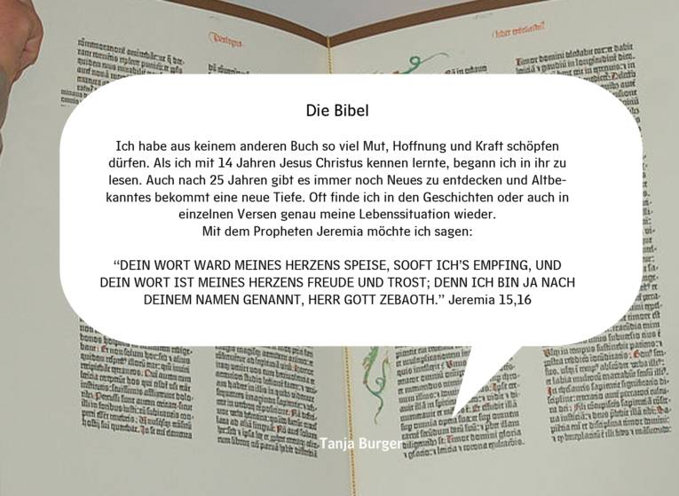 Hintergrund: Gutenberg Bibel Vordergrund: Empfehlung