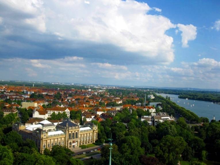 Luftaufnahme des Stadtbezirks Südstadt-Bult.