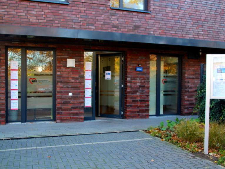 Begegnungsstätte Gottfried-Keller-Straße Eingangstür.