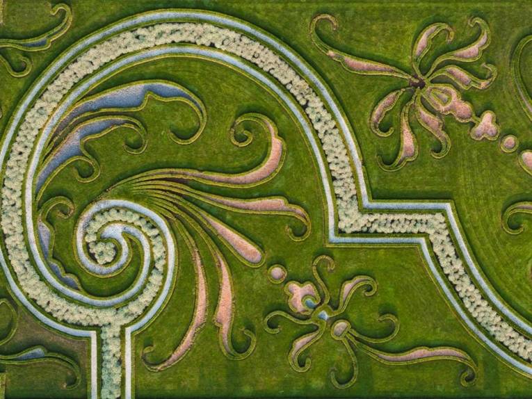 Aus der Luft gesehen: Ein Ornament im Parterre des Großen Garten
