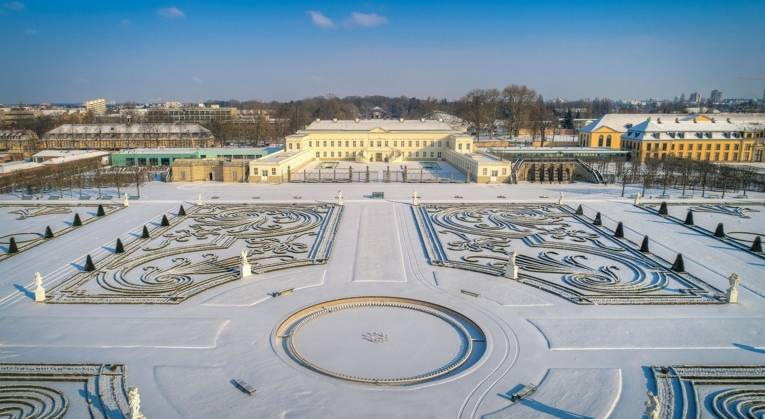 Luftbild Winter GG und Schloss