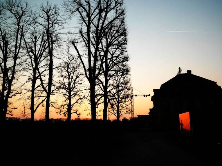 Eingang Großer Garten in der Abendsonne