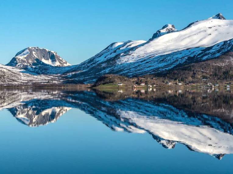 Norwegen; Fjord