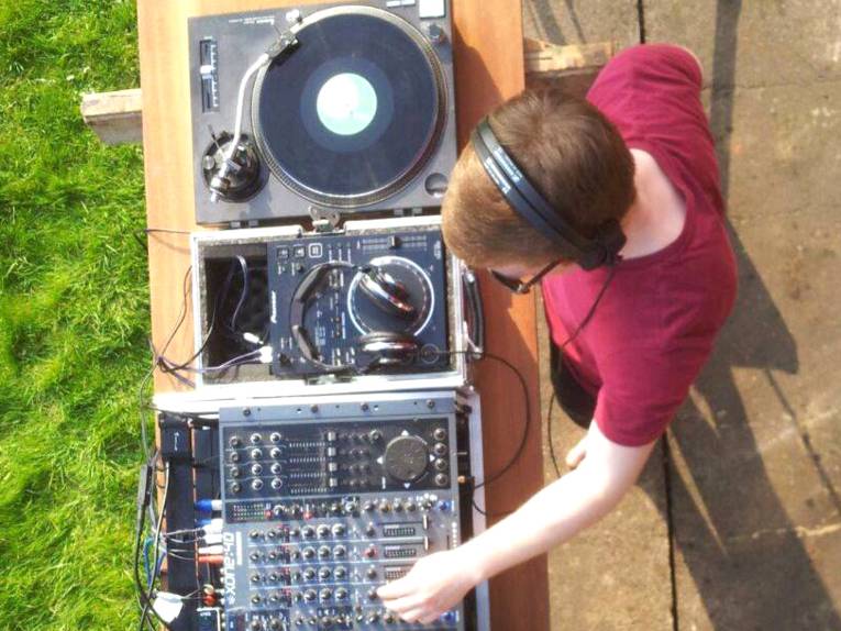 DJ Techno 