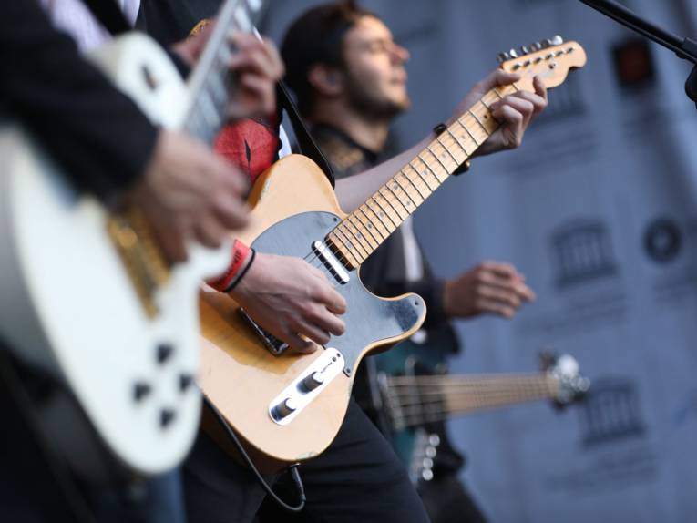Bands aus den UNESCO Cities of Music Varanasi, Liverpool, Adelaide spielten auf der internationalen Bühne am Kröpcke.