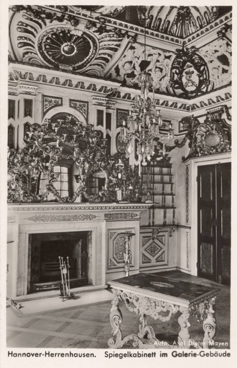 Echtfoto-Postkarte des Spiegelkabinetts im Galeriegebäude