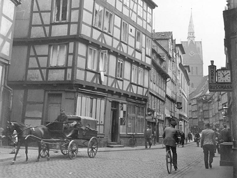 Pferdestraße mit Blickrichtung Marktkirche, Foto von H. Altendorf, um 1938
