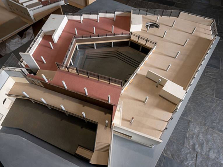 Blick in das Baumodell des Historischen Museums Hannover