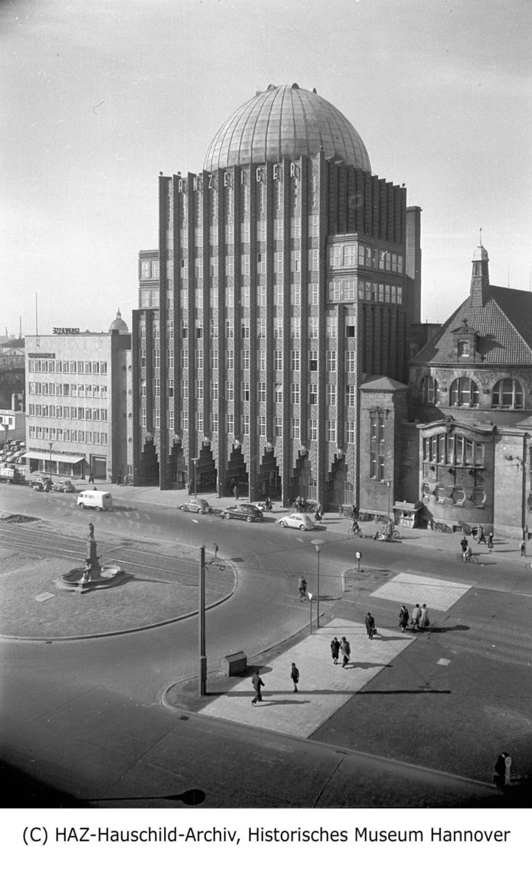 Das Anzeigerhochhaus in den 1950er Jahren