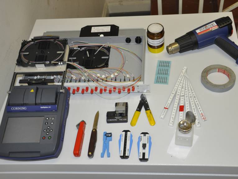 Werkzeug zum Kabelspleißen