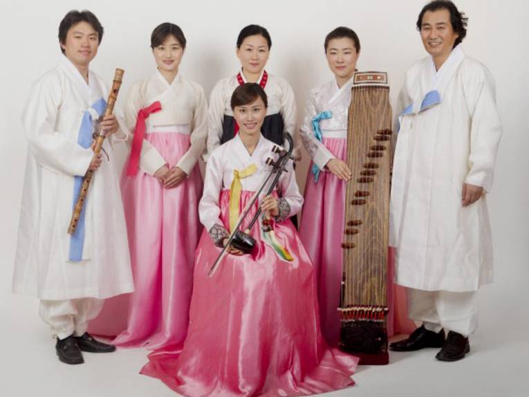 Ensemble Good-Mori aus Korea