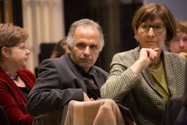 Impression der ersten Kulturratssitzung am 19.12.2019 im Mosaiksaal mit Dr. Peyman Javaher-Haghighi