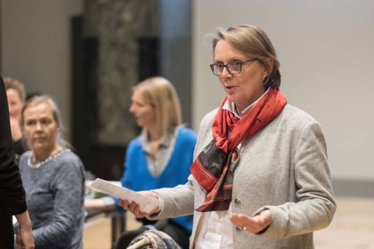 Impression der ersten Kulturratssitzung am 19.12.2019 im Mosaiksaal mit Konstanze Beckedorf