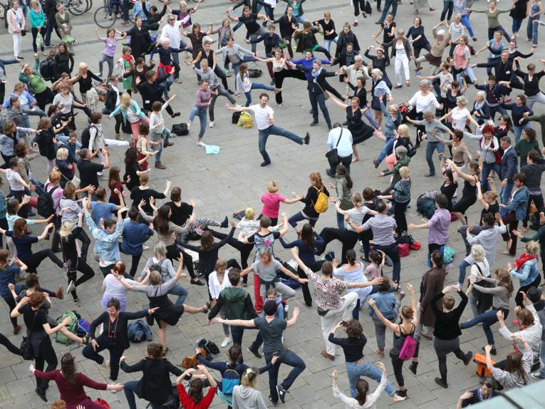 Öffentliches Warmup mit Boris Charmatz