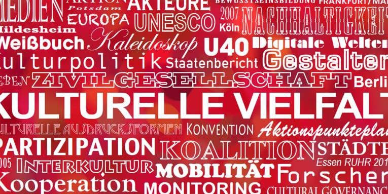 ExpertInnen beraten über Schwerpunkte für die Umsetzung der UNESCO-Konvention zur Vielfalt kultureller Ausdrucksformen. 