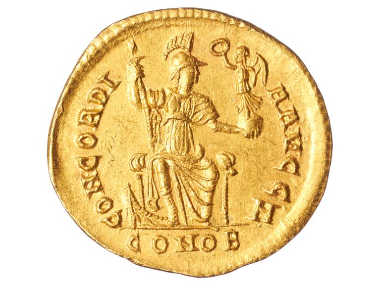 Die Rückseite zeigt die Stadt Konstantinopel stolz und herrschaftlich als thronende Frau mit Helm, Lanze und Schild.