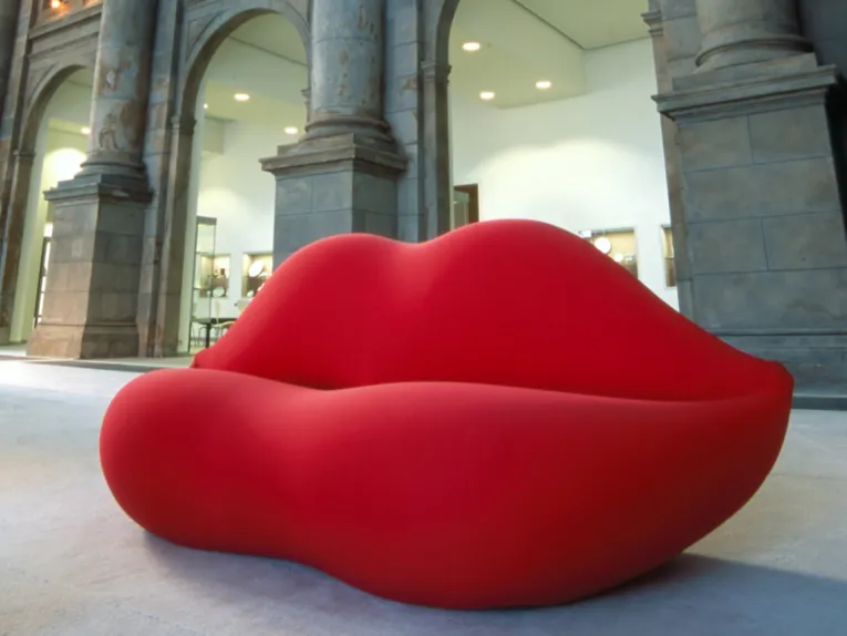 Das Sofa „Bocca“ aus dem Jahr 1971