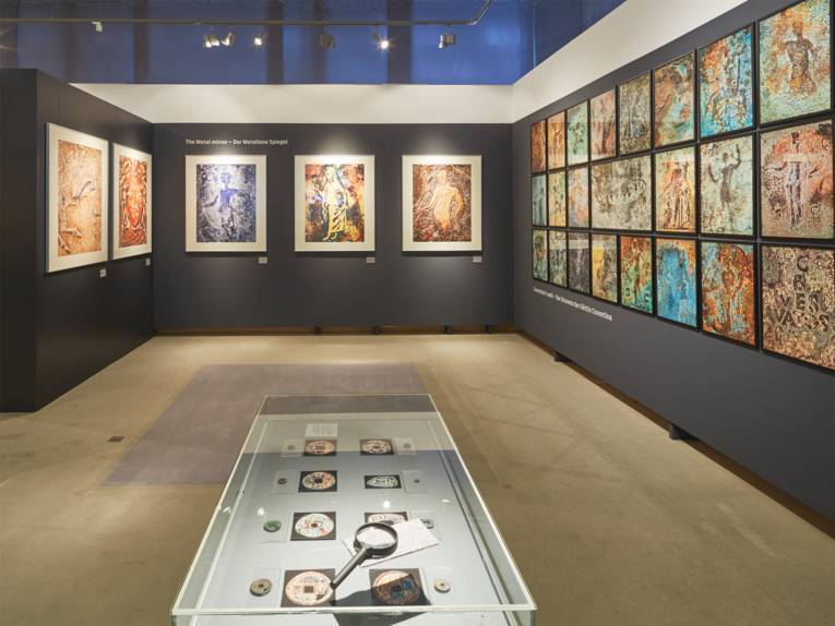 Blick in die Ausstellung: Fotografien von Stephen Sack