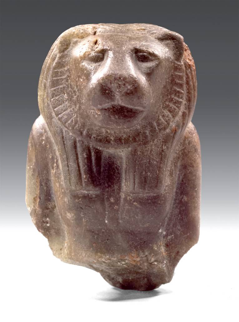 Oberteil einer Statuette der ägyptischen Göttin Sachmet, "Die Mächtige" Quarz, Neues Reich, 18. Dynastie, um 1300 v.Chr.