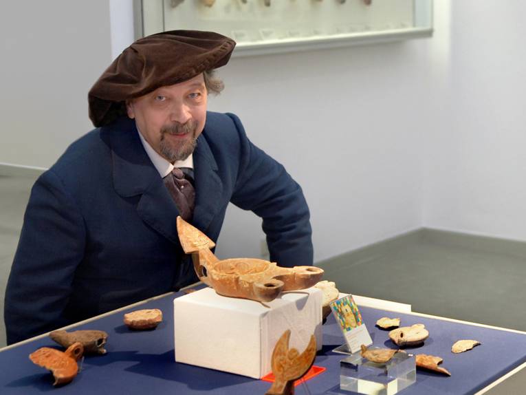 Dr. Heinzgert Friese als August Kestner