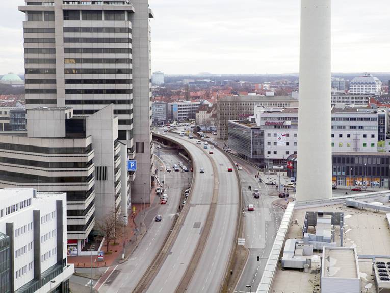 Blick auf die Raschplatzhochstraße