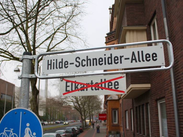 Straßenschild Hilde-Schneider-Allee